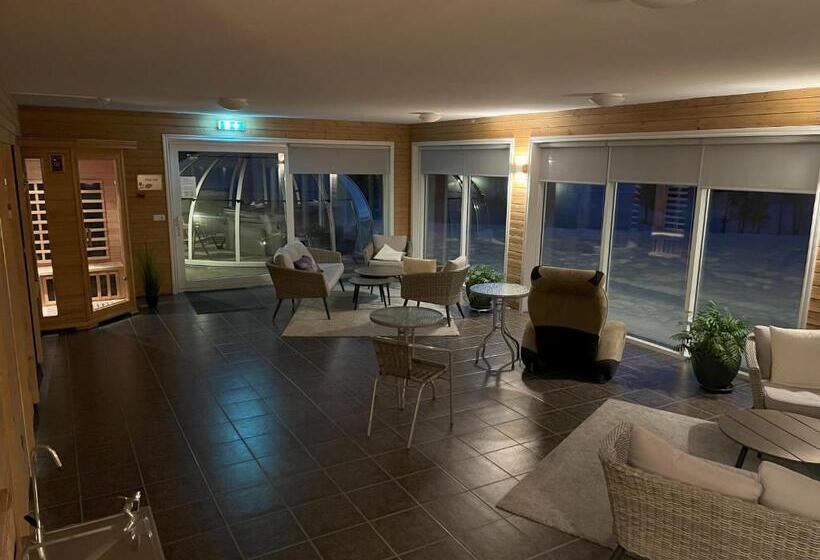 هتل Natur Akureyri