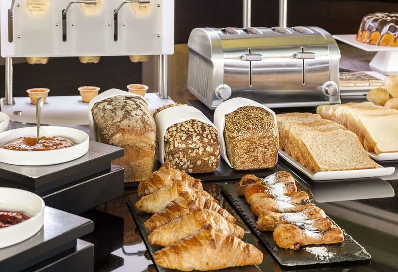 酒店 NH Collection Santiago Casacostanera