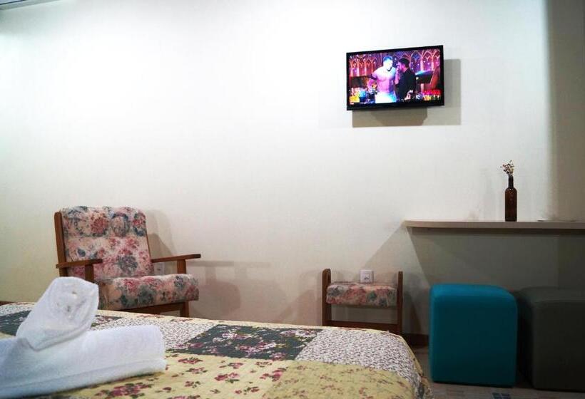 בית מלון כפרי Park Haus