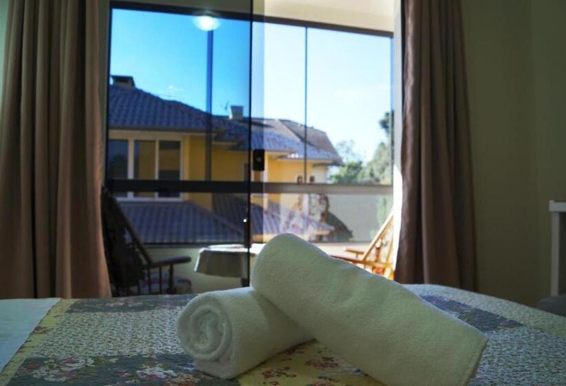 בית מלון כפרי Park Haus