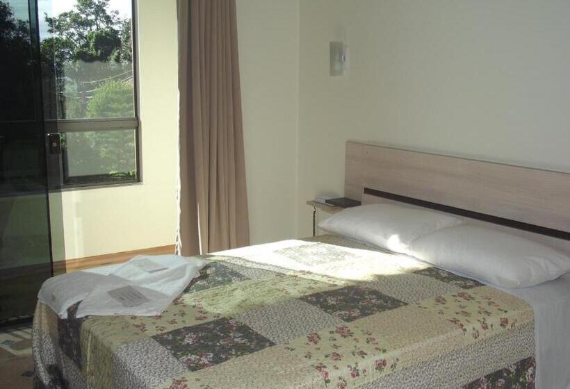 בית מלון כפרי Park Haus