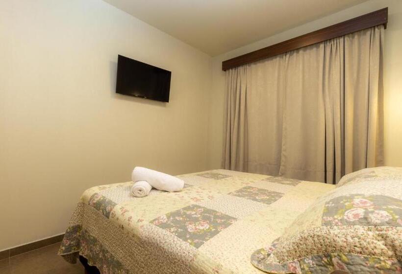 בית מלון כפרי Park Haus