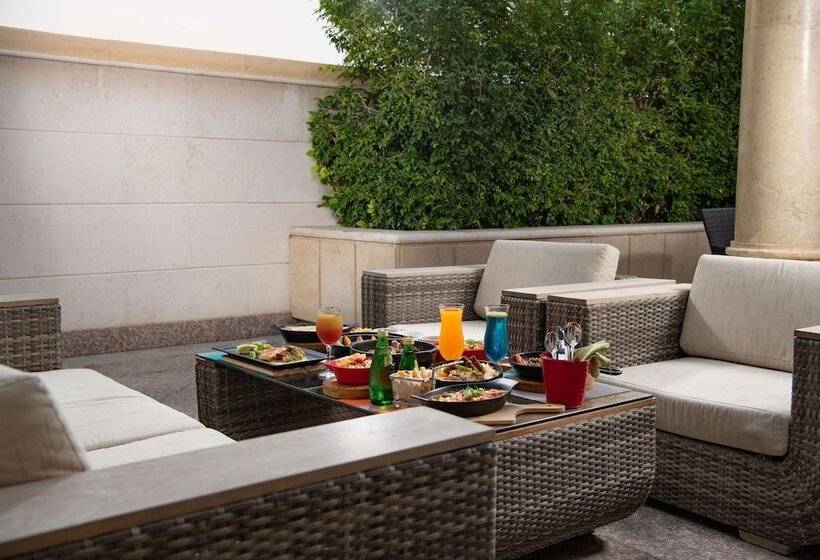 هتل Park Inn By Radisson Makkah Al Naseem