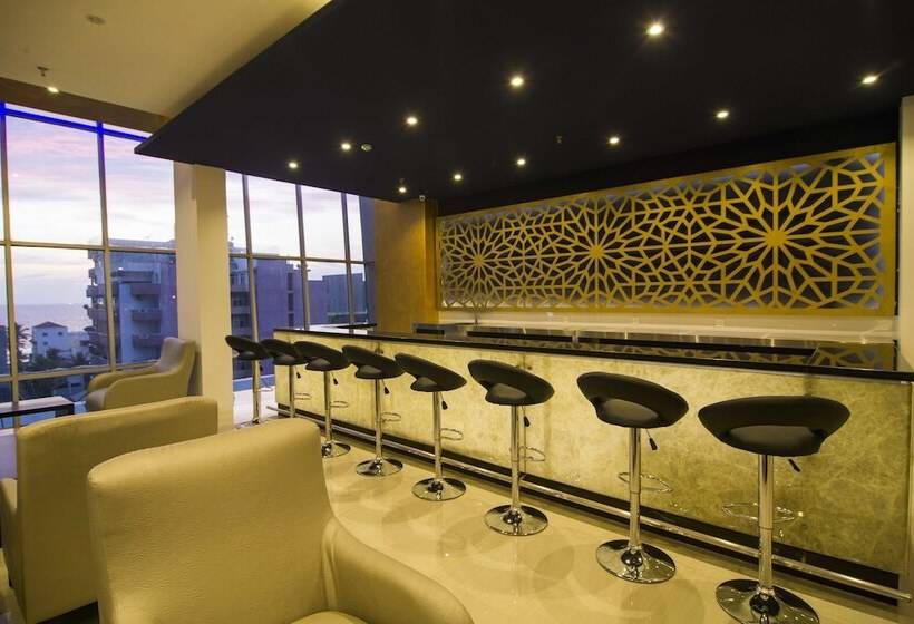 호텔 Platinum One Suites