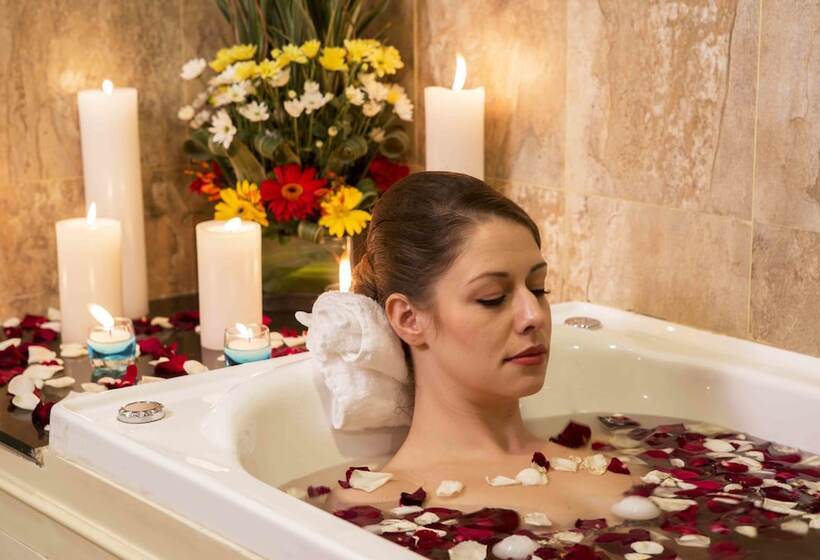 호텔 Platinum One Suites