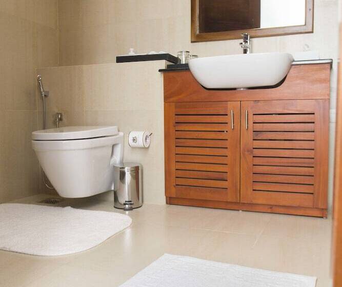 호텔 Platinum One Suites