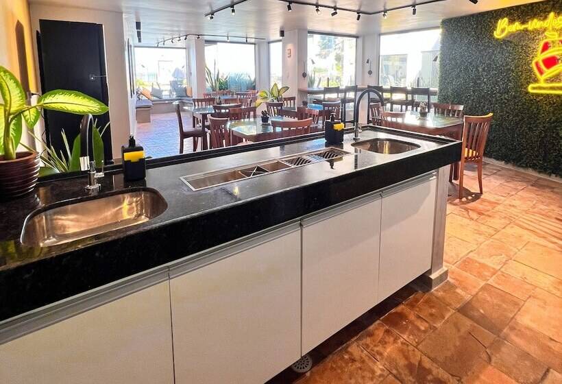 Отель Pousada Caravelas De Pinzón