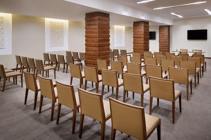 هتل Protea Constantine