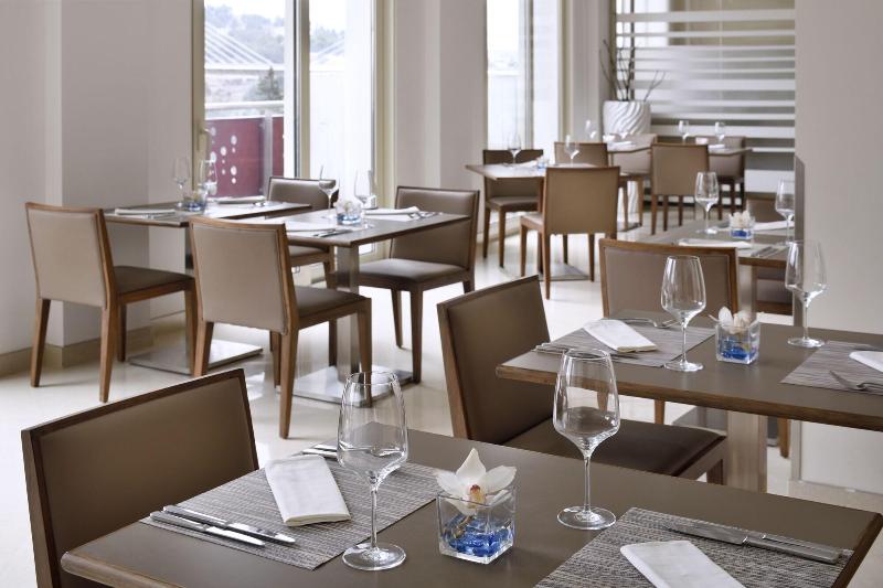 هتل Protea Constantine