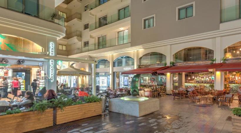 هتل Qcc Residence