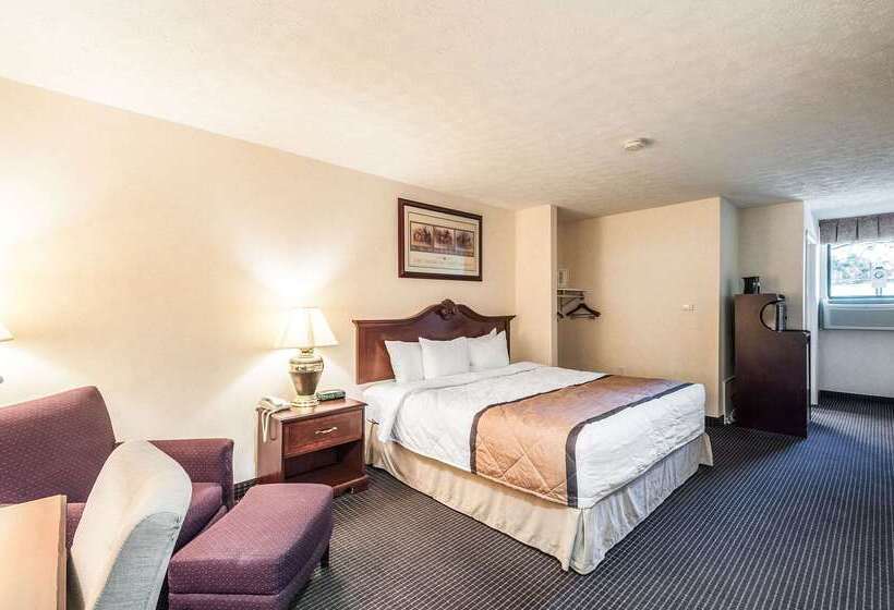Отель Rodeway Inn & Suites Charles Town, Wv