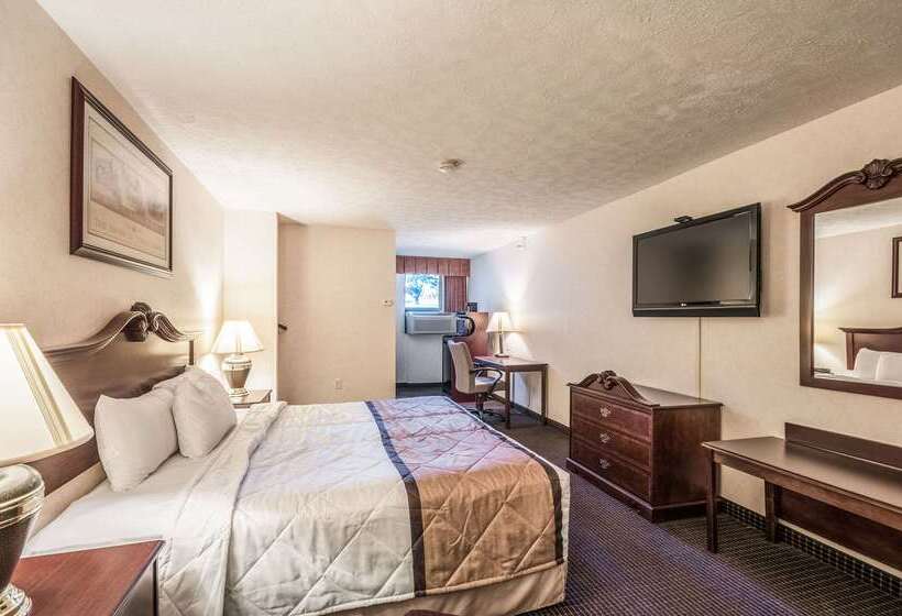 Отель Rodeway Inn & Suites Charles Town, Wv