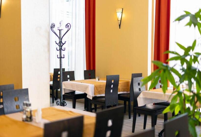 فندق Rome Palace Deluxe All Inclusive Premium