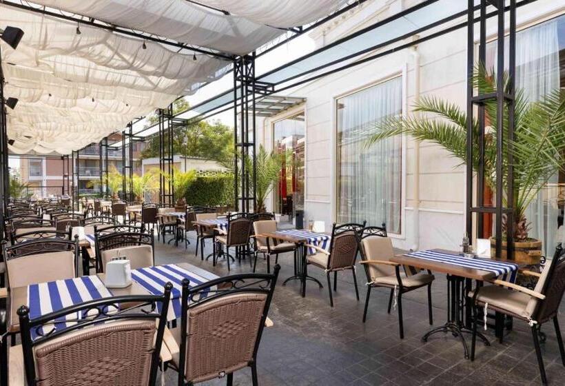 فندق Rome Palace Deluxe All Inclusive Premium