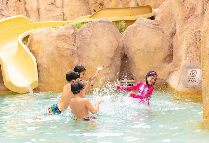 Отель Saadiyat Rotana Resort And Villas