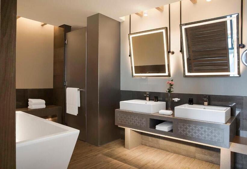 Отель Saadiyat Rotana Resort And Villas