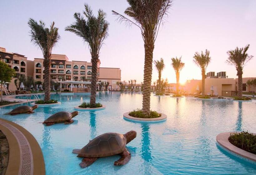 Отель Saadiyat Rotana Resort And Villas