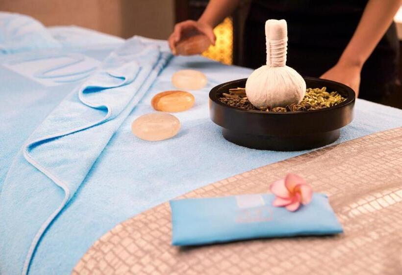 Отель Saadiyat Rotana Resort And Villas