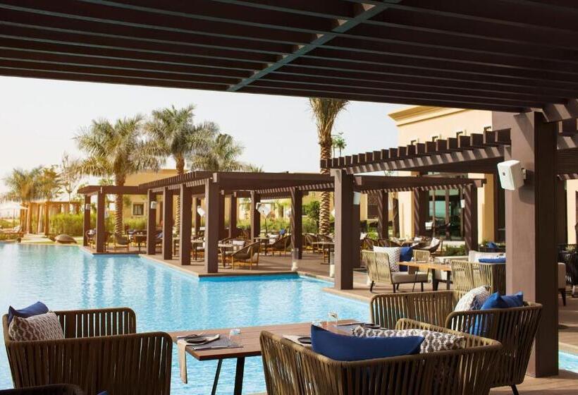 Отель Saadiyat Rotana Resort And Villas