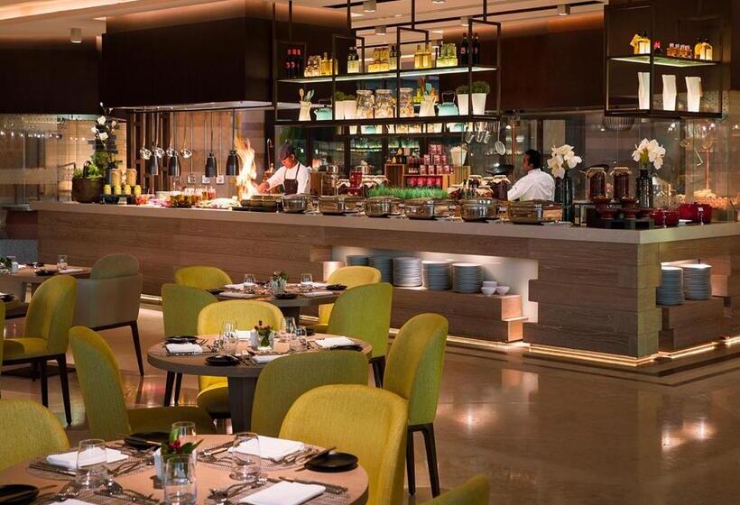 Отель Saadiyat Rotana Resort And Villas