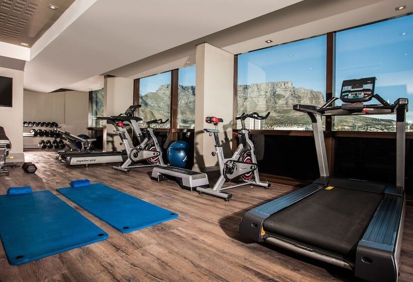 בית מלון כפרי Sunsquare Cape Town City Bowl