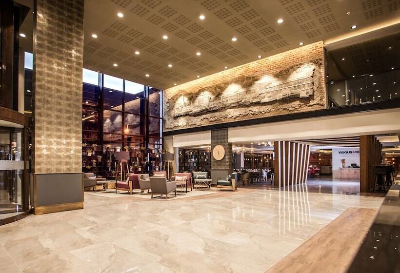 בית מלון כפרי Sunsquare Cape Town City Bowl