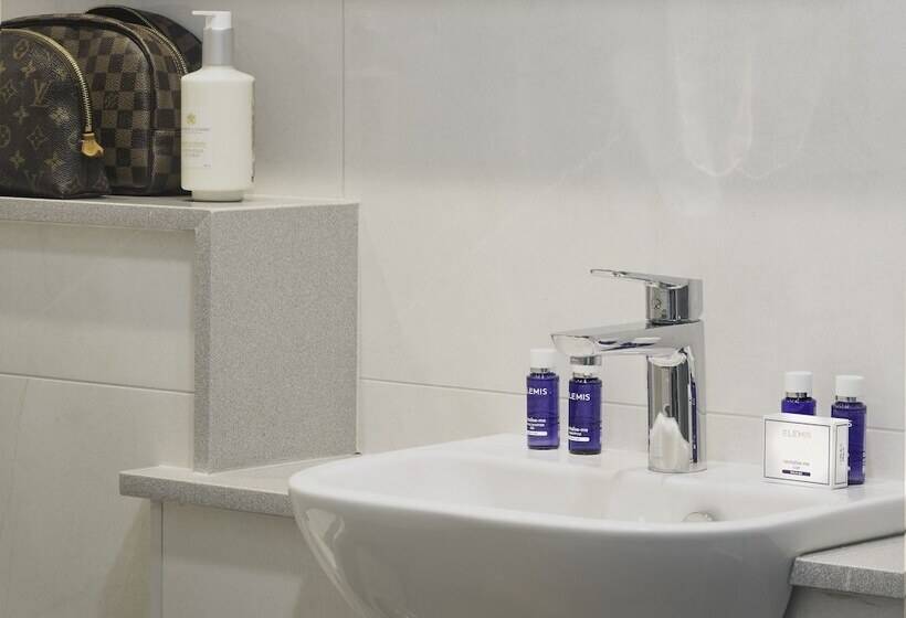 בית מלון כפרי Teach De Broc