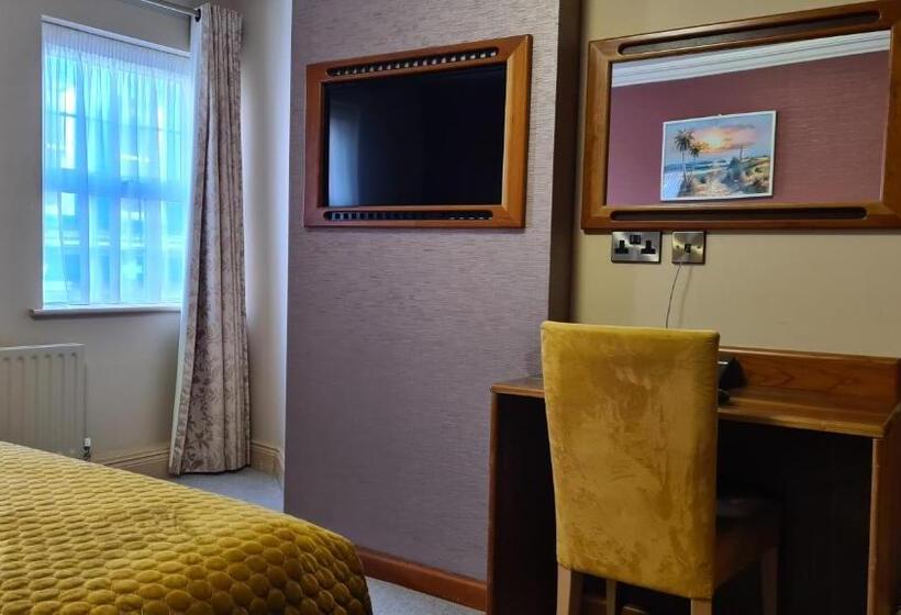 酒店 The Farnham Arms