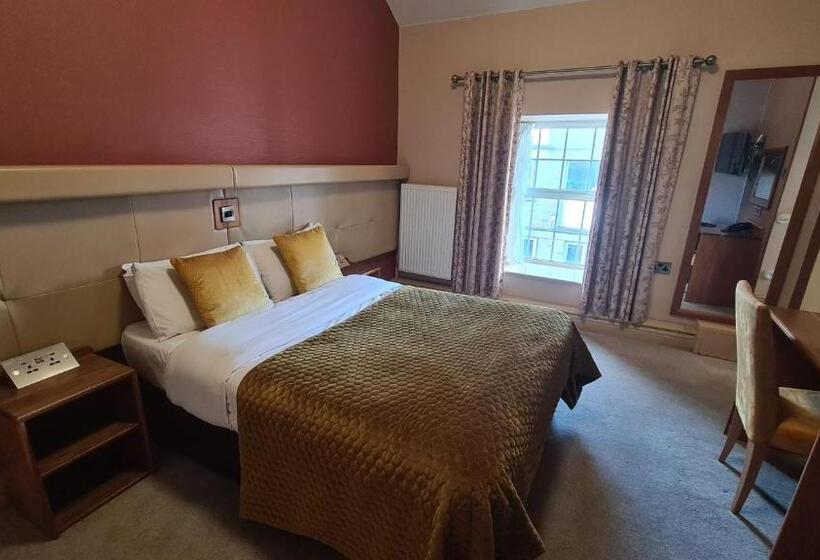 酒店 The Farnham Arms