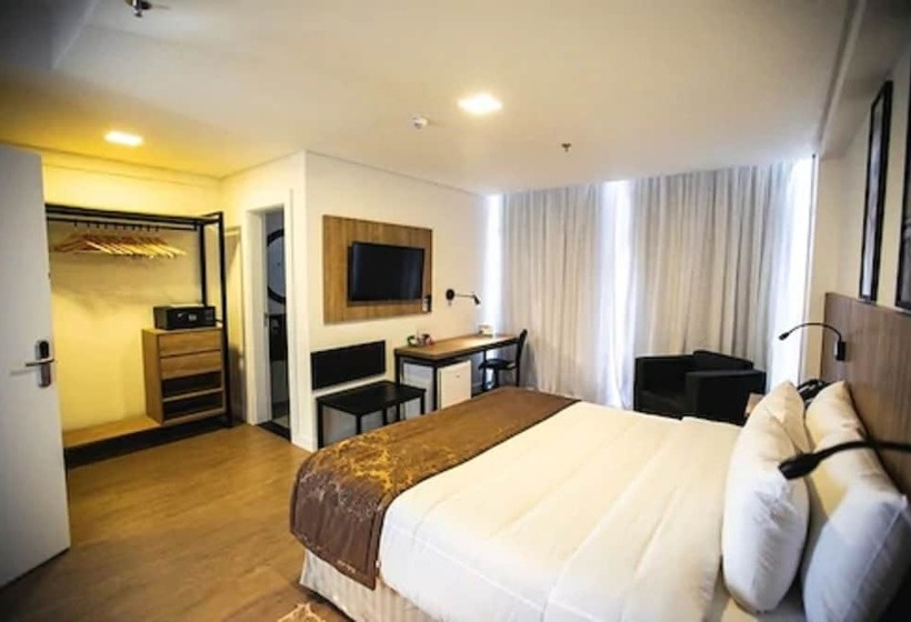 Отель Transamerica Executive Maringa