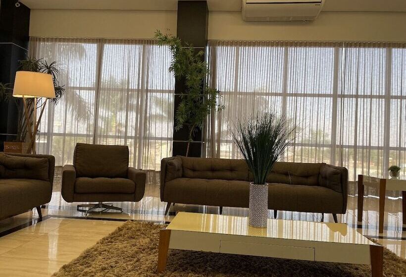 Отель Transamerica Executive Maringa