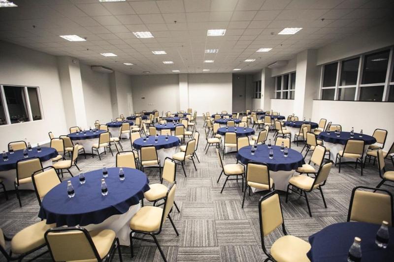 Отель Transamerica Executive Maringa