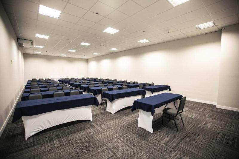 Отель Transamerica Executive Maringa