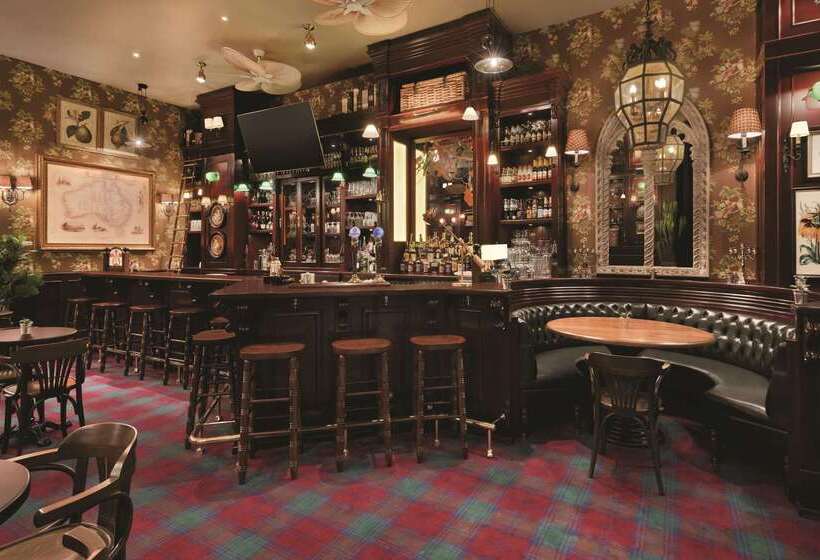 ホテル Tryp By Wyndham Istanbul Basın Ekspres