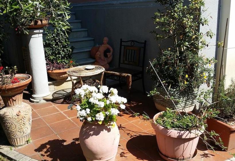 فندق Villa Flores