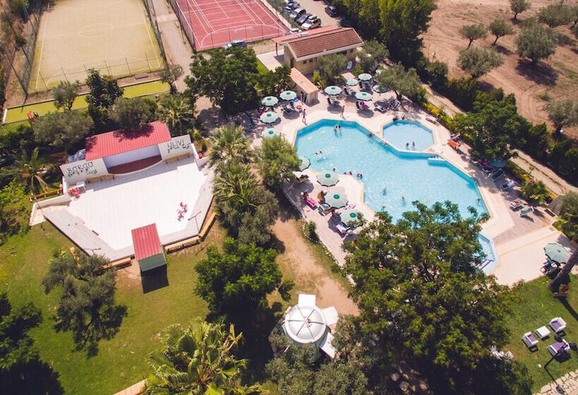 ホテル Villaggio Borgo Degli Ulivi