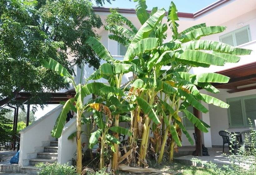 هتل Villaggio Borgo Degli Ulivi