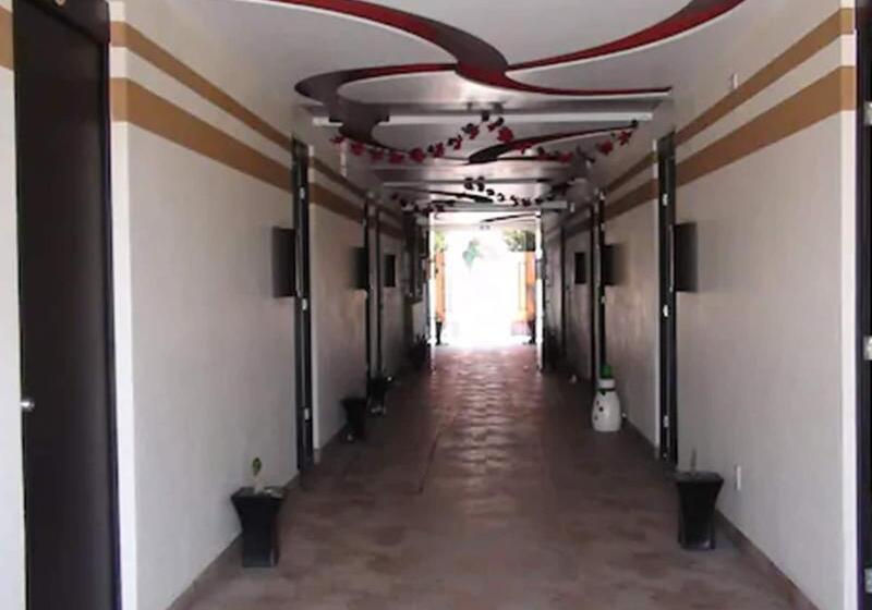 Отель & Villas 7