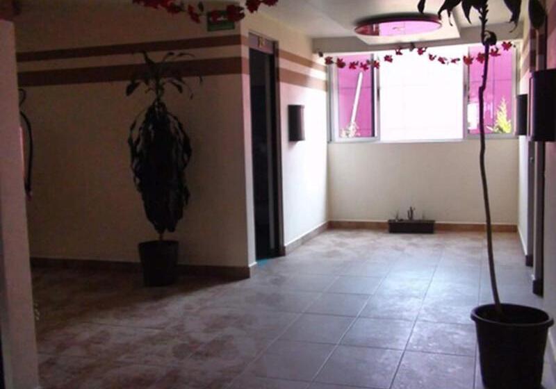 Отель & Villas 7