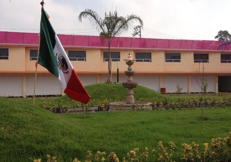 Отель & Villas 7