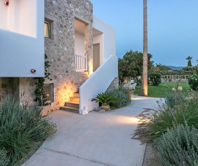 호텔 White Pearls Luxury Suites   Adults Only