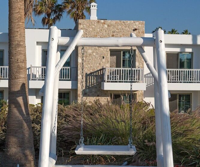 호텔 White Pearls Luxury Suites   Adults Only