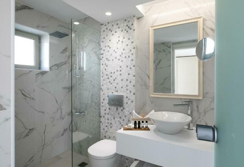 호텔 White Pearls Luxury Suites   Adults Only