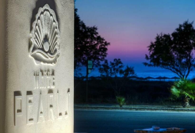 호텔 White Pearls Luxury Suites   Adults Only