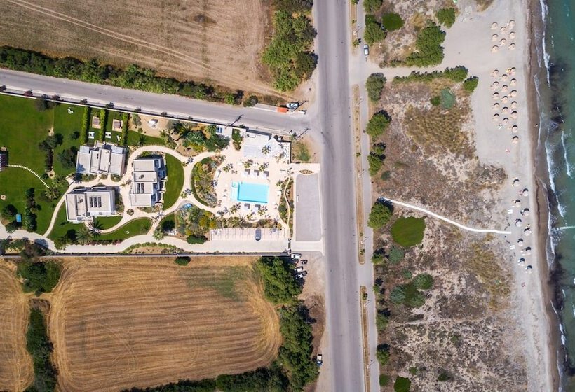 호텔 White Pearls Luxury Suites   Adults Only