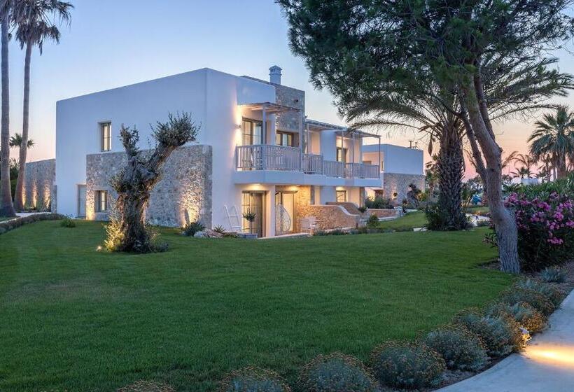 هتل White Pearls Luxury Suites   Adults Only