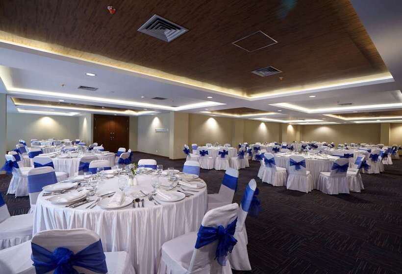 בית מלון כפרי Wyndham Dreamland Resort Bali