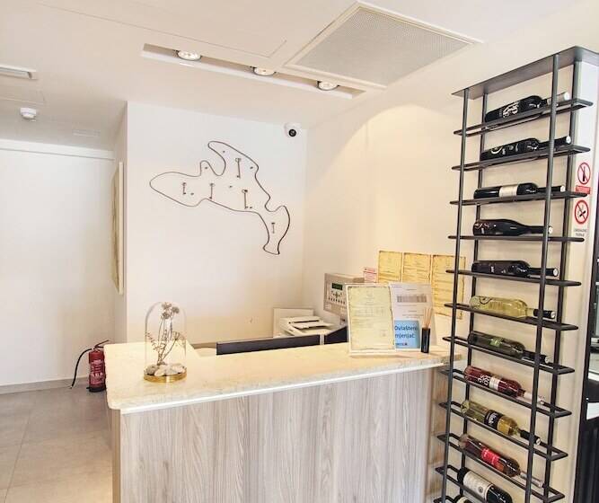 Kalamota Beach House