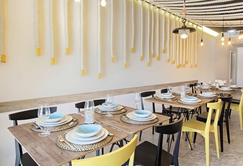 Kalamota Beach House