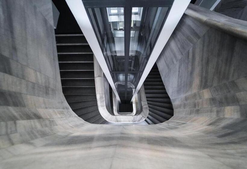 إقامة Kampus Palace